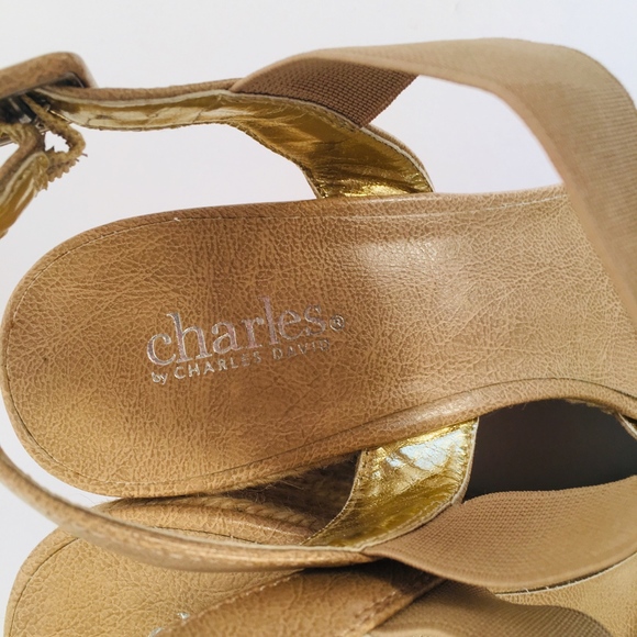 Charles by Charles David Women's Wedge (Straw) - Picture 7 of 8